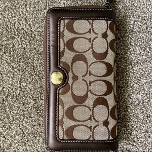Coach signature logo wallet